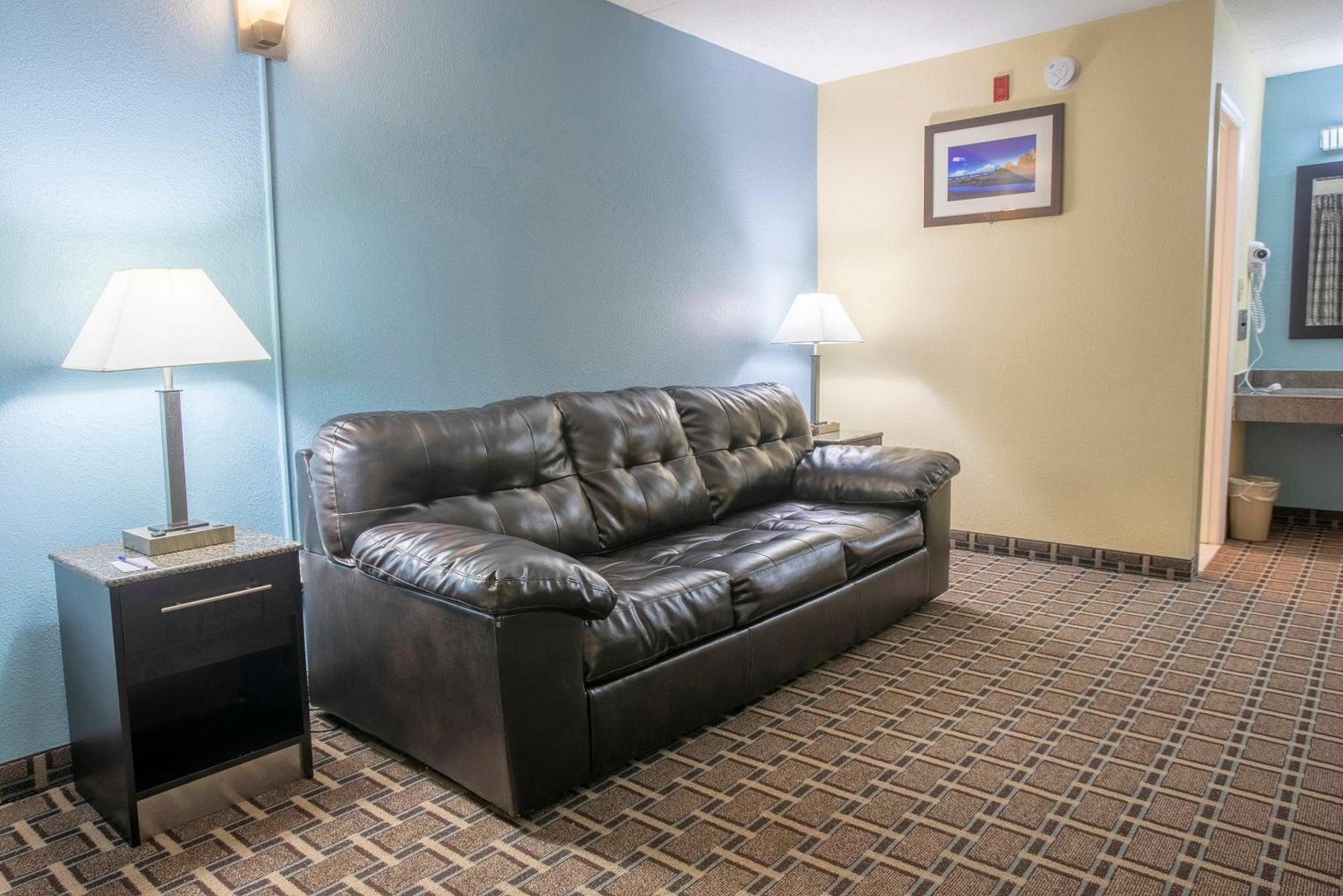 Oyo Hotel Knoxville Tn Cedar Bluff I-40 Zewnętrze zdjęcie